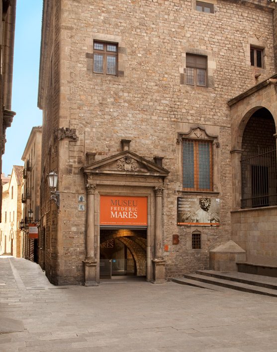 Museu Frederic Marès Barcelona — Plaça Sant Iu Barri Gòtic